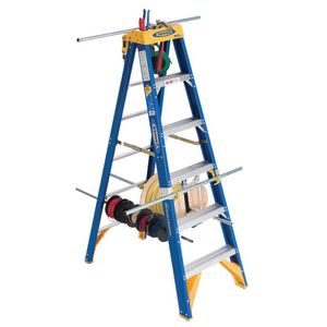 Werner Ladder OBEL06 Fiberglass 5 IA Duty Rating Step Ladder 6-ft x 23-3/8-Inch